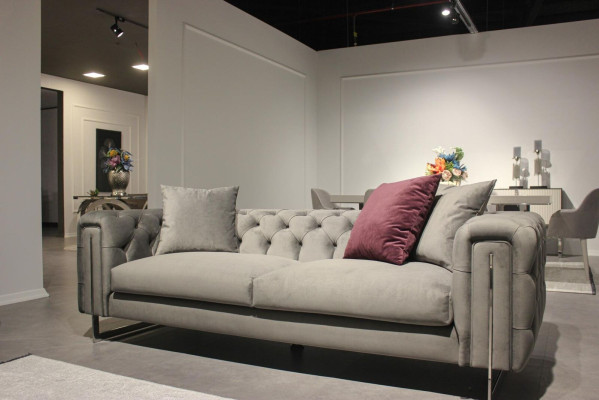 Sofa Three Seater Modern Living room Furniture Luxury Furnishings Design