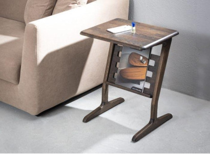 Modern accent: Side table in a timeless look for your living ambience