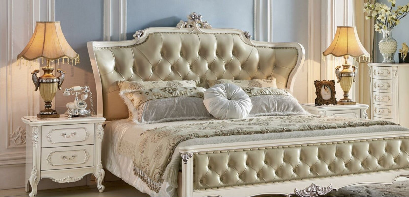 Luxury Royal Beds Double bed Hotel Chesterfield Leather Bed Solid wood