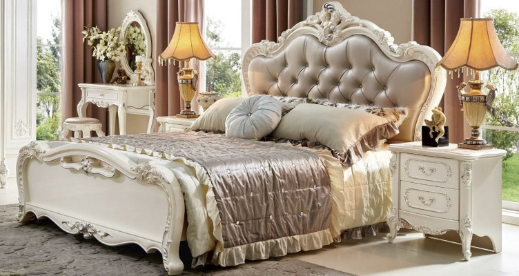 Classic s Rococo Baroque Style Beds Leather Chesterfield Double Hotel Bed Antique