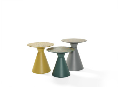 Luxurious set of 3 designer tables made of natural wood for the living room