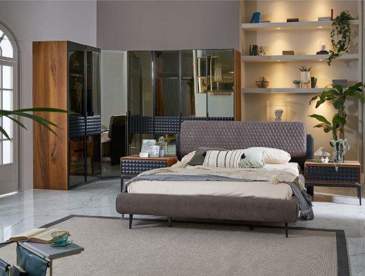 Luxury Bedroom Double bed Brown Wood Bed Frame Set 4-piece design