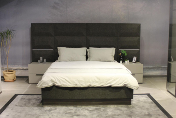 Luxury Bedroom Set Designer Bed 2x Bedside table Wood Complete new 3 pcs.