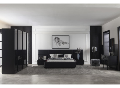 Black Bedroom Luxury Furniture Wardrobe Chest of drawers Bedside tables 5pcs.
