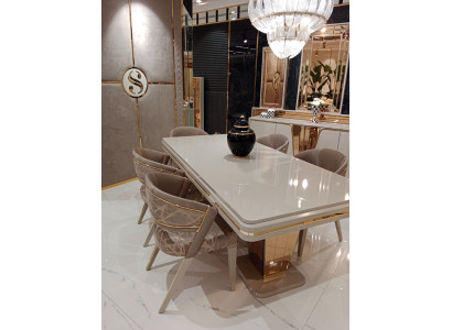 Luxurious 6x Chairs Clear lines and elegance complement any interior