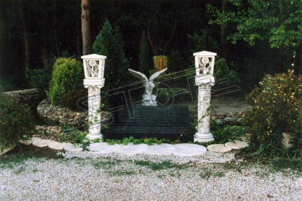 Base for columns pillar foundation garden patio figures