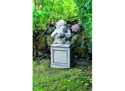 Base for columns, column, foundation, garden, terrace, white figures