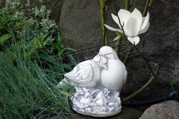 Pigeons Nest Garden Figure Statue Figures Statues Sculpture Decoration
