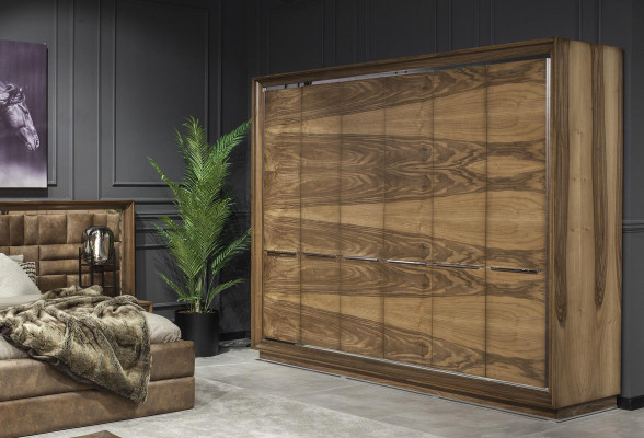 Luxurious, stylish 4-piece bedroom set in brown colour