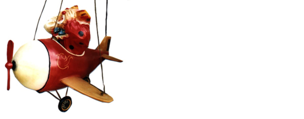 Design Clown in the Plane Figure Statue Sculpture Figures Sculptures Decoration P5019