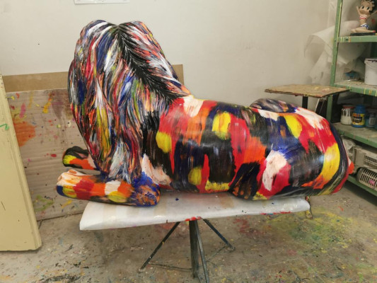 Abstract Lion Hand Painted Figures Statues Sculpture Modern Design Lion Garden