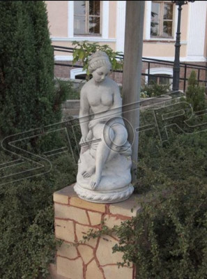 Ladies Figure Statue Figures Statues Sculpture Sculptures Garden