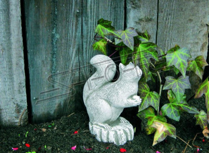 Garden Decoration Squirrel Decoration Patio Stone Figures Statue