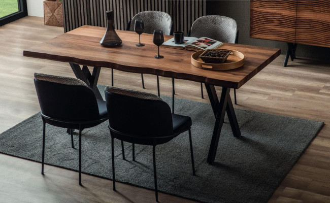 Complete e Brown-Black Dining set Designer Wood Dining table Upholstered chairs