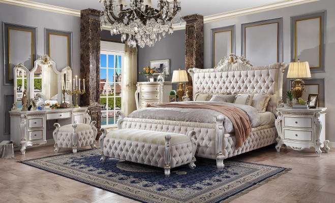 Chesterfield Bedroom Set 3pcs. Suite Bed + 2x Bedside tables Baroque style