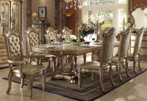Complete e Beige Dining room Suite Luxurious dining table with leather chairs
