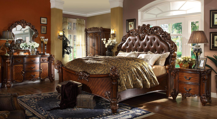 Classic Bedroom Set Bed Bedside table Chest of drawers Mirror Chest of drawers