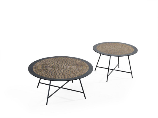 Coffee table in contemporary style with table top made of imitation natural wood