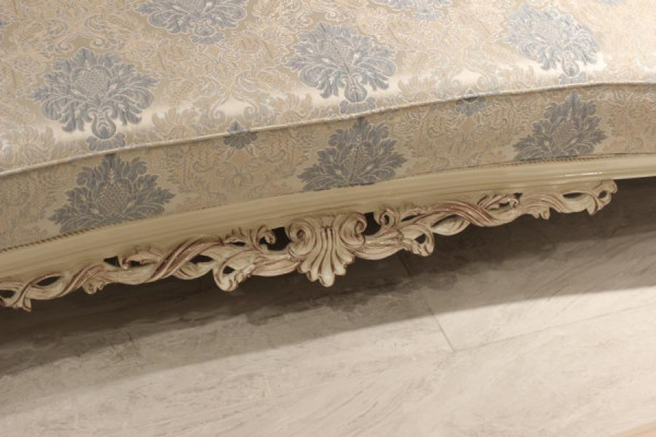 Luxury Living room Set with High Quality Elegant Sofas Comfortable Armchair new