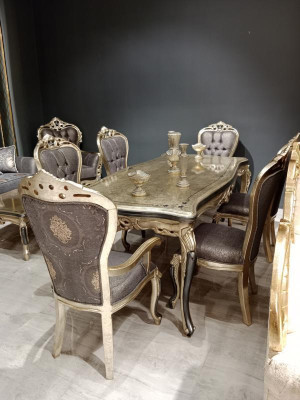 Exquisite Dining room Furniture luxurious Dining table + 4x Table Chairs Gold