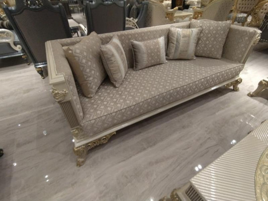 Elaborate Living room Sofa 3 Seater Living room Furniture Deluxe Sofa Beige new
