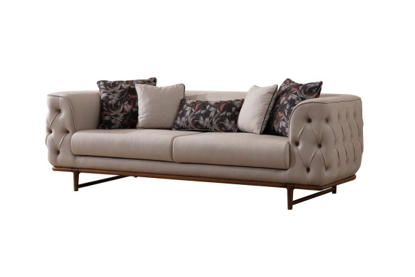 Light Beige Chesterfield Three-Seater Luxurious 3-Seater Elegant Upholstery Sofas
