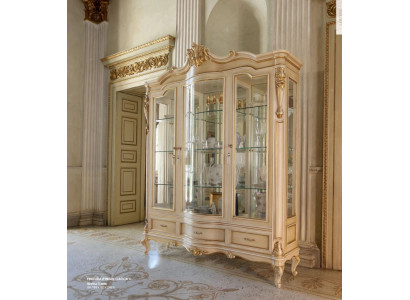 Luxury Display case Beige Color Perfect Furniture for Living room Wooden display case