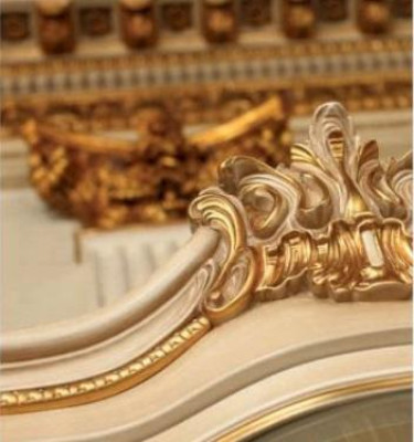 Luxury Display case Beige Color Perfect Furniture for Living room Wooden display case