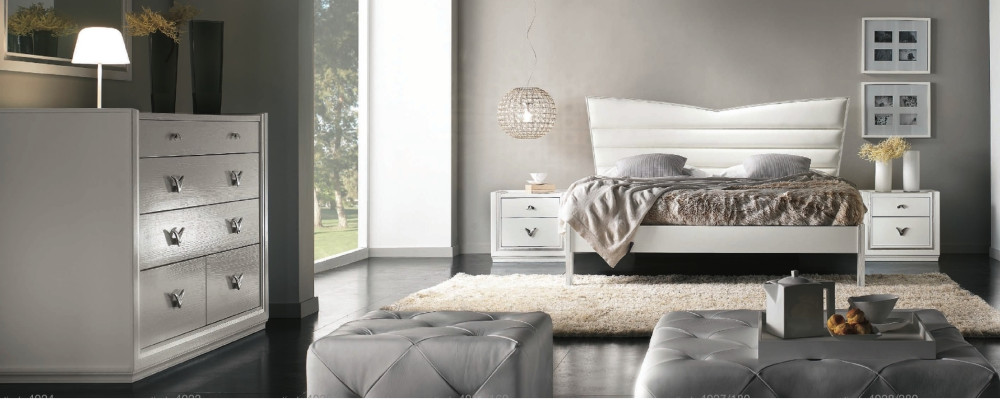 Suite Set 4pcs.Bedroom Bed Bedside table Chest of drawers Group double beds luxury