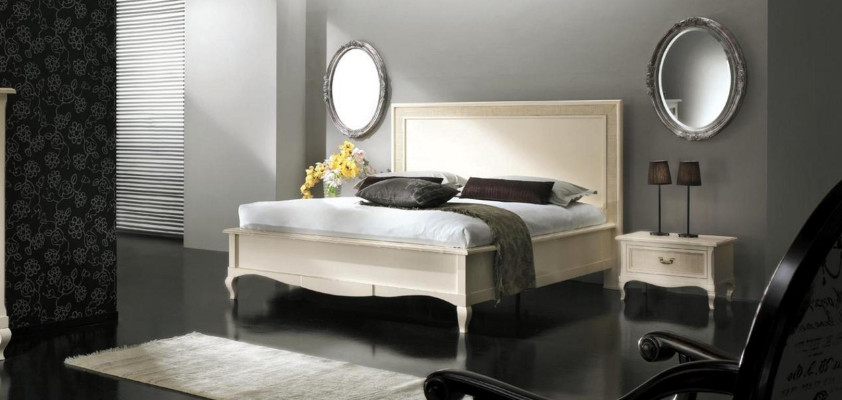 Italian Bedroom Furniture Bed Bedside table Solid Wood Beds Set 4pcs.