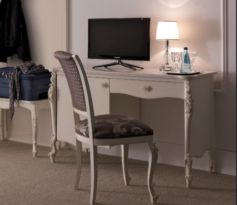 Shelves Office desk Table Chair 2-piece Desk Office Classic Furnishings Wood
