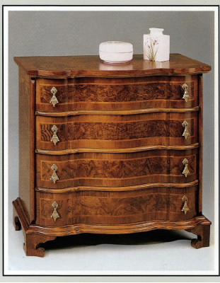 Chest of drawers Sideboard Wardrobe Wood Chests of drawers Italian Furniture Furnishings Cabinets