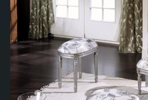Upholstery Stool Footstool Ottoman Stool Pouf Living room Designer Stool