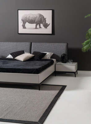 Modern Luxury Bedroom Set Bed + 2x Bedside table Hotel Furniture Beds Loft