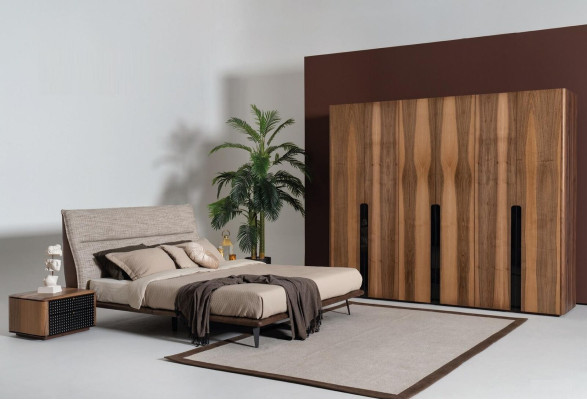 Modern Italian style bedroom furniture - 4-piece set in gray