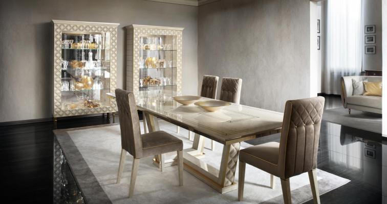 Dining room + 6 Chairs + Chest of drawers Mirror 2x Display case Dining table 11 pieces. Set suite