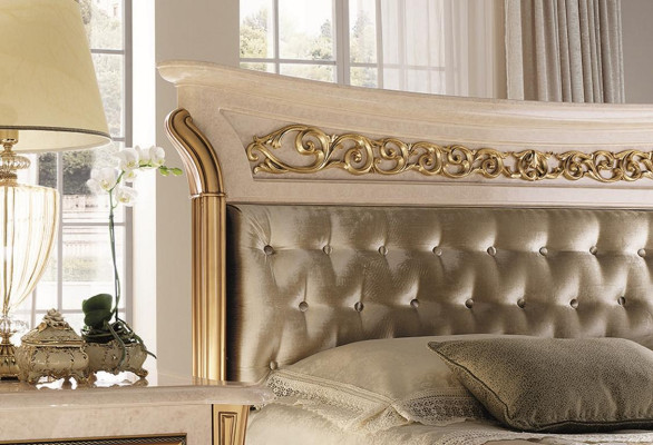 Bed 2x Bedside table Design Classic r Bedroom 3-piece. Luxury Beds Set Furniture