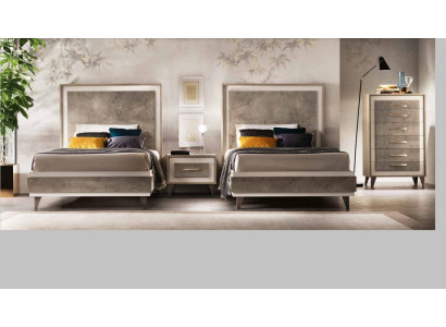 Bedroom Set Bed Bedside tables Chest of drawers Stil Suite Italian Furniture 4 pcs