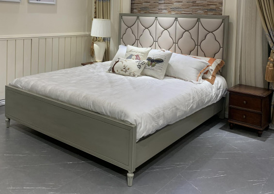 Premium double bed in Classic n Design with beige leather interior