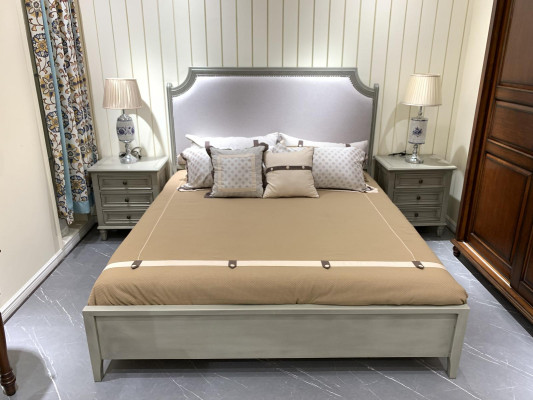 Premium double bed in Classic n design in gray with white leather interior