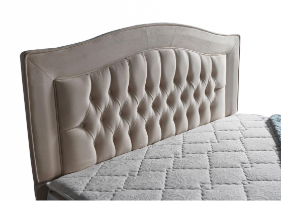 Bed Design Beds Luxury Beige Upholstery Bedroom Furniture Silver Chesterfield