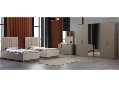 Set 5 pieces. Bedroom 2x Beds Bedside table Italian style suite