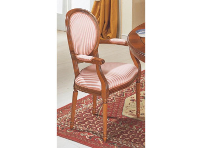 Classic r wooden chair with armrests luxurious dining room chair