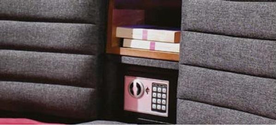 Comfort and style with our designer round bed and high-quality textile upholstery