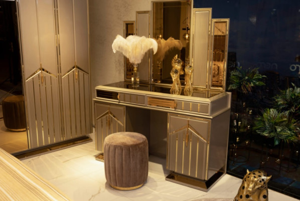 Bedroom Set Bed Bedside table Chest of drawers Mirror Wardrobe new Luxury 7-piece