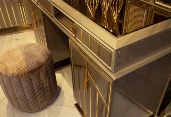 Bedroom Set Bed Bedside table Chest of drawers Mirror Wardrobe new Luxury 7-piece
