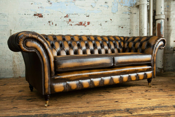 Elegant Chesterfield Brown Three Seater Luxury Upholstery Couches Designer Sofas