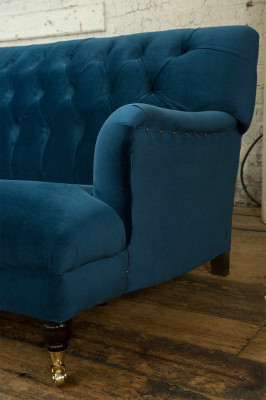 Large Blue Chesterfield Four Seater XXL Luxury Sofa Couch Upholstery Furniture