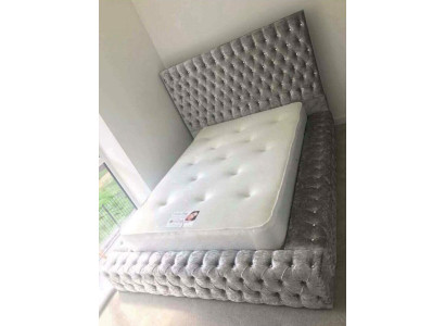 Classic r English Style Bed Double Textile Chesterfield Beds 160x200cm new