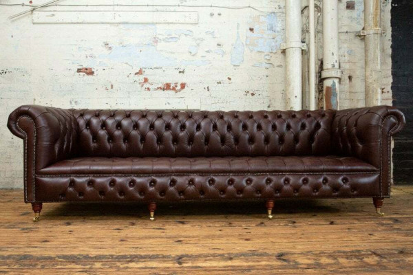 Brown Chesterfield 4 Seater Classic Luxury Baroque Rococo Sofa